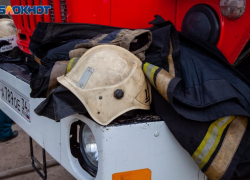 В хуторе под Волжским загорелся домик