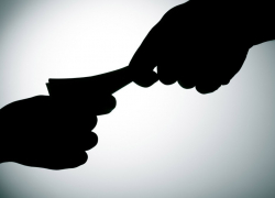 В Волжском адвоката заподозрили в подкупе свидетеля-школьника