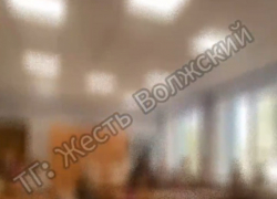 В Волжском 9-классницы на дне самоуправления заставили материться первоклашек