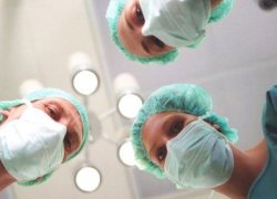 23-летняя волжанка впала в кому около подъезда