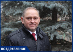 Мэр Волжского Игорь Воронин поздравил горожан с Днем защитника Отечества