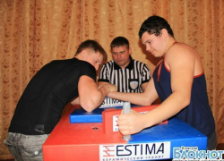 Волжане стали вторыми в областной спартакиаде по армспорту