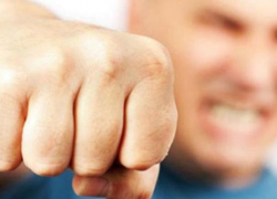 Волжанин сломал ребра отчиму 