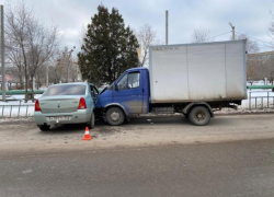 За сутки в ДТП пострадали четыре человека в Волжском
