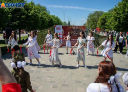 Приносить радость себе и окружающим советуют звезды: гороскоп на 12 мая