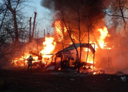 Субботний день волжанам омрачил неожиданный пожар