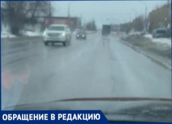 Снег сошел с дорог Волжского вместе с разметкой: водители бьют тревогу