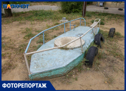 Старые разрушенные площадки в Волжском попали в объектив фотографа
