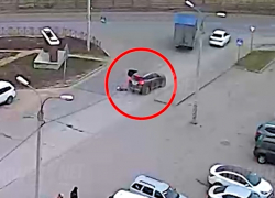 В Волгограде из автомобиля на ходу выпал ребенок