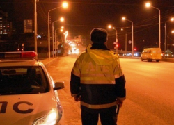 ДПСники разбили стекло иномарки, чтобы вызволить пьяного волжанина