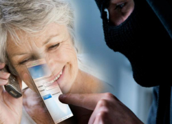 Спасая брата, женщина отдала сто пятьдесят тысяч аферистам