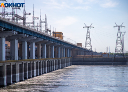 Волжская ГЭС на три дня увеличит сброс воды ради судов с зерном