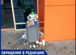 «В Волжском живут порося»: волжанка жалуется на мусор в городе