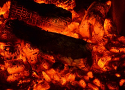 Два окна горели среди ночи в доме в Средней Ахтубе