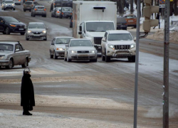 «ГАЗель» сбила женщину-пешехода в Волжском