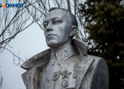Как одно событие 80-х годов привело к созданию площади, улицы и школа имени Карбышева в Волжском