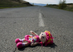 В Волжском под колеса иномарки попала 11-летняя школьница