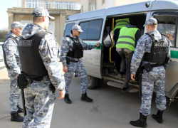 Приставы Волгоградской области выслали из страны более 250 мигрантов