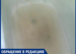 "По ванной фекалии плавают, а аварийка не "чешется", - волжанка