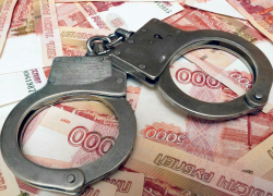 72-летняя пенсионерка из Волжского поверила мошенника и отдала ему деньги