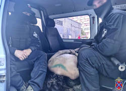 В Волгограде мужчина бросил «коктейль Молотова» в полицейских
