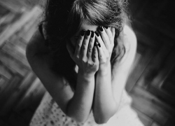 Под Волгоградом мужчина вылил на лицо жены уксусную кислоту