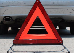 Автоледи на Hyundai стала жертвой двух КамАЗов в Волжском