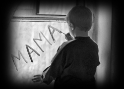 В Волгограде будут судить мать за избиение троих приемных детей