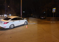 Volkswagen и Hyundai не смогли разъехаться на перекрестке в Волжском