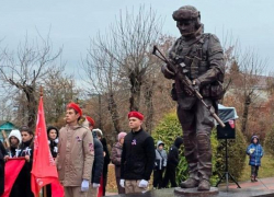 Народный памятник воинам всех эпох: в волгоградской области открыли мемориал ветеранам