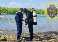 Водолазы подняли тело 15-летнего мальчика со дна озера в Волжском