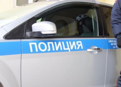 В Волжском гость украл на 17 тысяч рублей
