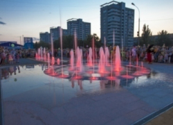 30 апреля в Волжском открылся сезон фонтанов