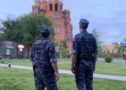 Пьяные дебоширы устроили скандалы в кафе и бане Волжского