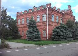 Самое старинное здание Волжского пережило много изменений