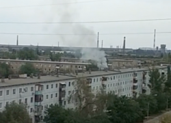 Горящий провод упал на балкон, - волжанин о ЧП