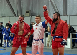 Волжане заняли 2 общекомандное место межрегионального турнира по боевому самбо