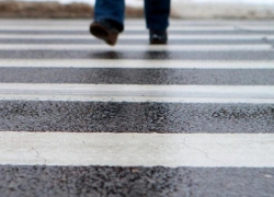 Волжские водители пытались истребить пешеходов на "зебре"