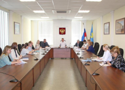 Планируется трудоустроить 550 подростков, а 3 тысячи детей отправятся в лагеря: Волжский готовится к летнему отдыху детей