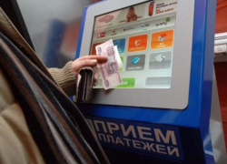 В Волжском безработный со злости раскурочил платежный терминал