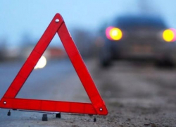 "Газель" въехала в отечественную машину на пустой автодороге в Волжском