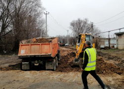  В Волжском ремонтируют важную объездную дорогу
