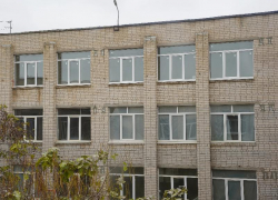 В Волжском сорваны сроки ремонтных работ в школе № 32