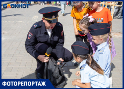 «ТЕХНО-ДРАЙВ»: от пожарной машины до робота — в Волжском детям показали технику городских служб