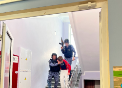 В школах и детсадах Волжского прошли масштабные антитеррористические учения