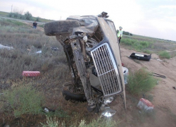 Астраханец на "Мерседесе" разбился в Ленинском районе: еще трое ранены 