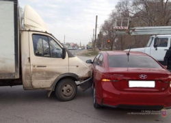 Отсутствие знания ПДД привело к аварии в Волжском
