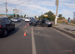 Жесткая авария с пострадавшими в Волгограде попала на видео