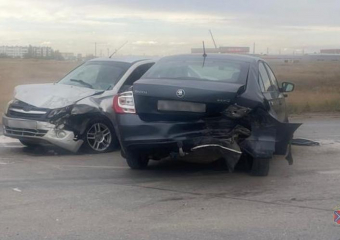Четыре машины столкнулись на улице Севастопольской в Волжском: есть пострадавшая