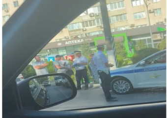 «Три маршрутки воткнулись»: ДТП произошло на проспекте Ленина в Волжском